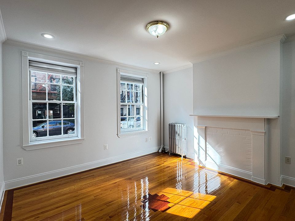 1st image of 289 W 12th St APT 4