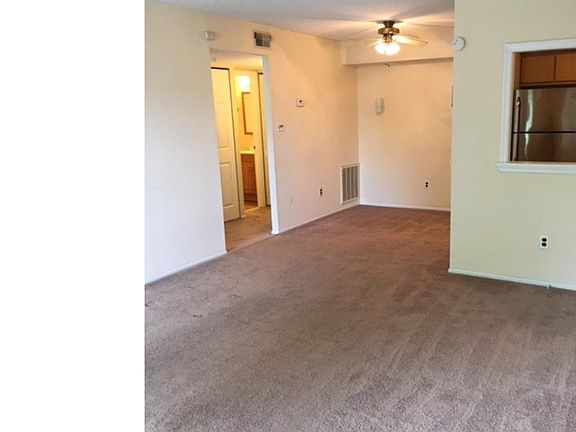 4th image of 5200 Hilltop Dr Unit 219