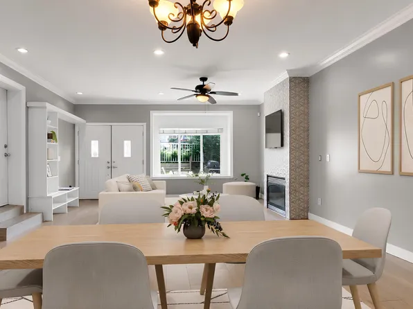 5131 Manor St, Burnaby, BC V5G 1B4
