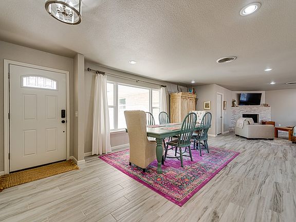 4th image of 2504 Fannin Ave