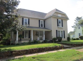 239 Gwyn Ave, Elkin, NC 28621