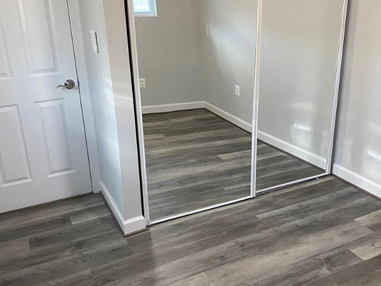 438 Main St #8 — Photo 5