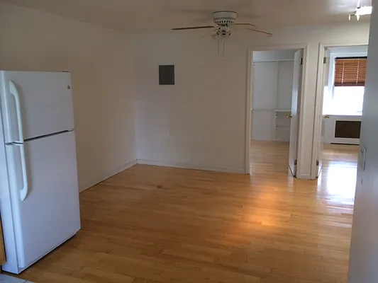 Rented by Realty 2000 Corp | media 11