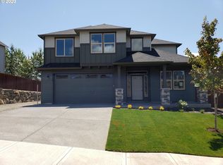 2208 E 6th St, La Center, WA 98629