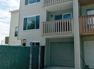 16 Alexsandra Ct, Staten Island, NY 10312