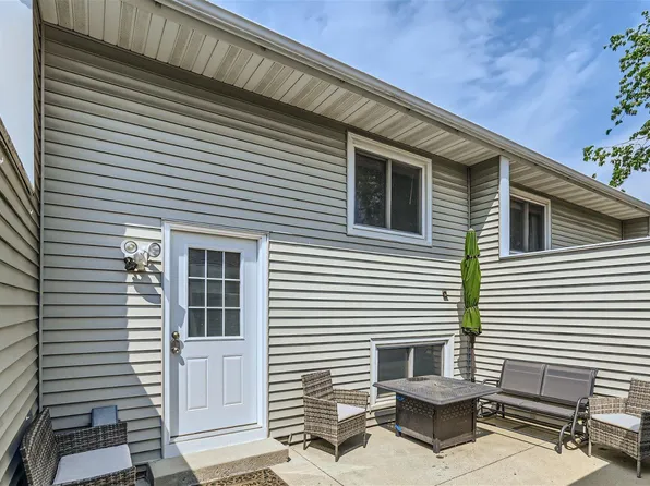 7049 146th Street Ct, Apple Valley, MN 55124