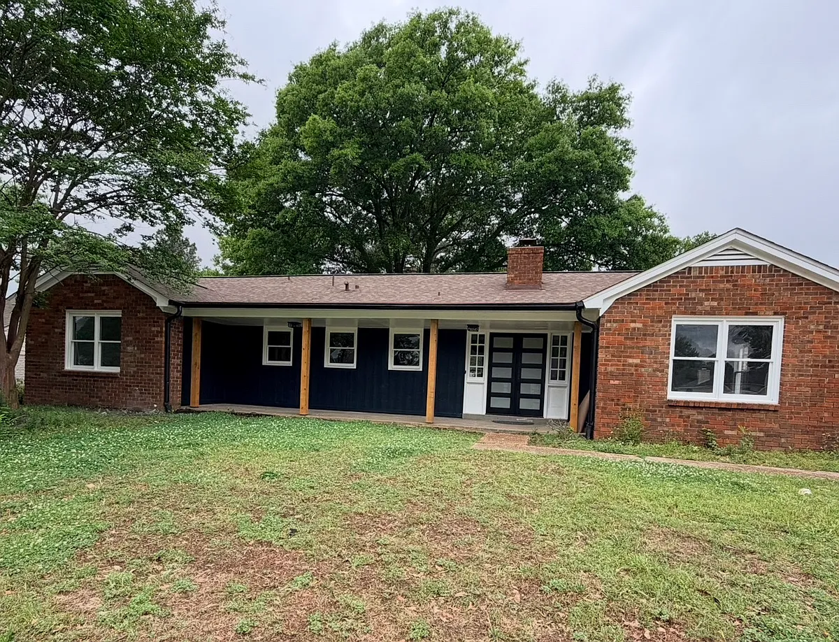 Building Photo - Lovitt Dr