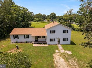 412 Trayfoot Rd, Grottoes, VA 24441