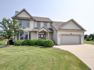 5900 Wyndham Ct, Racine, WI 53406