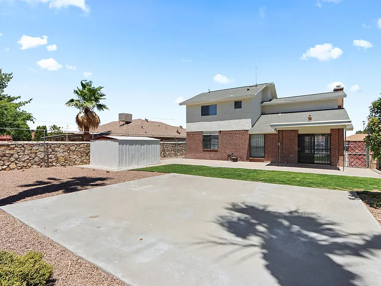 1861 Sonoma Pl — Photo 34