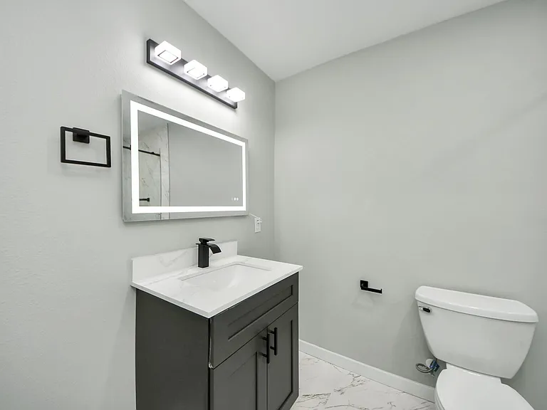 1218 Des Jardines St — Photo 29