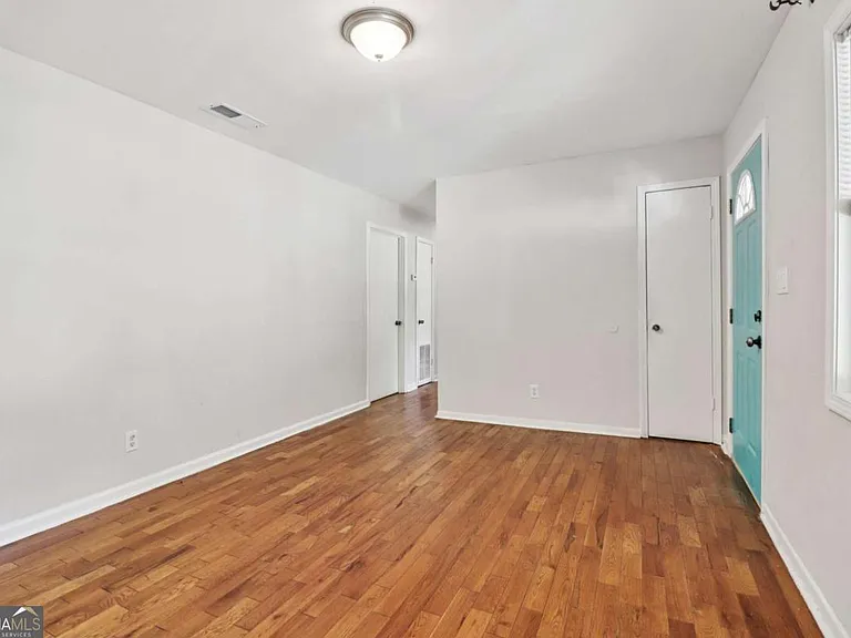 2344 Chestnut Log Pl — Photo 11