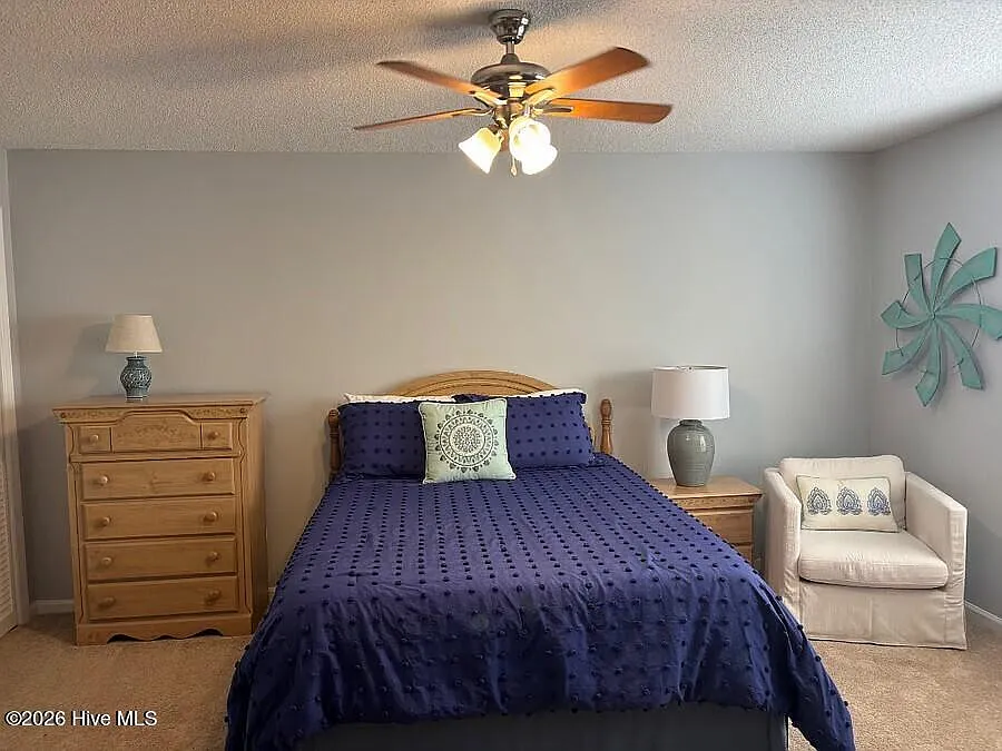 1 bed, 1.0 bath, 300 sqft, $995 — Photo 3