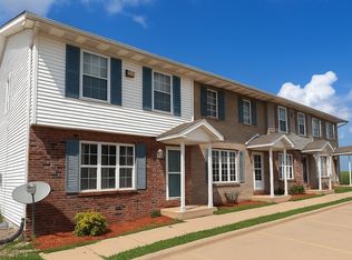 28 Fetzer Ct APT 3, Bloomington, IL 61704
