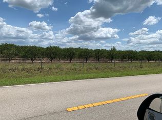 Williams Rd, Moore Haven, FL 33471