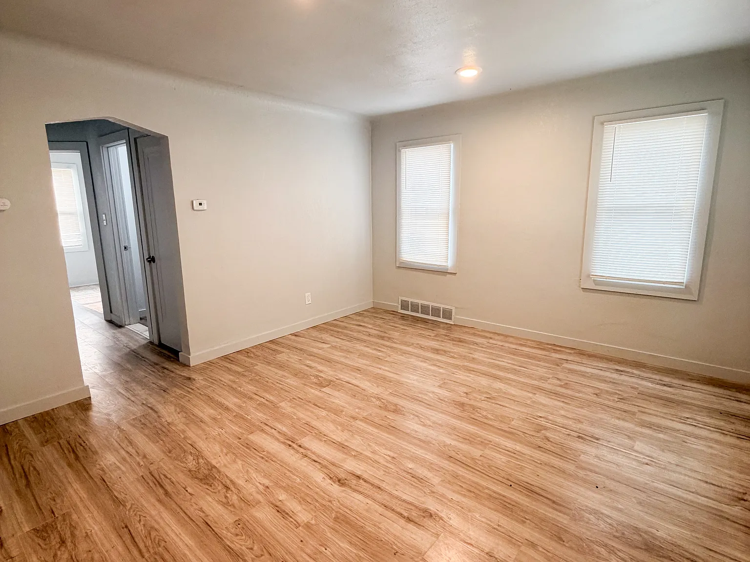 20529 Westphalia Street - 1 — Photo 2