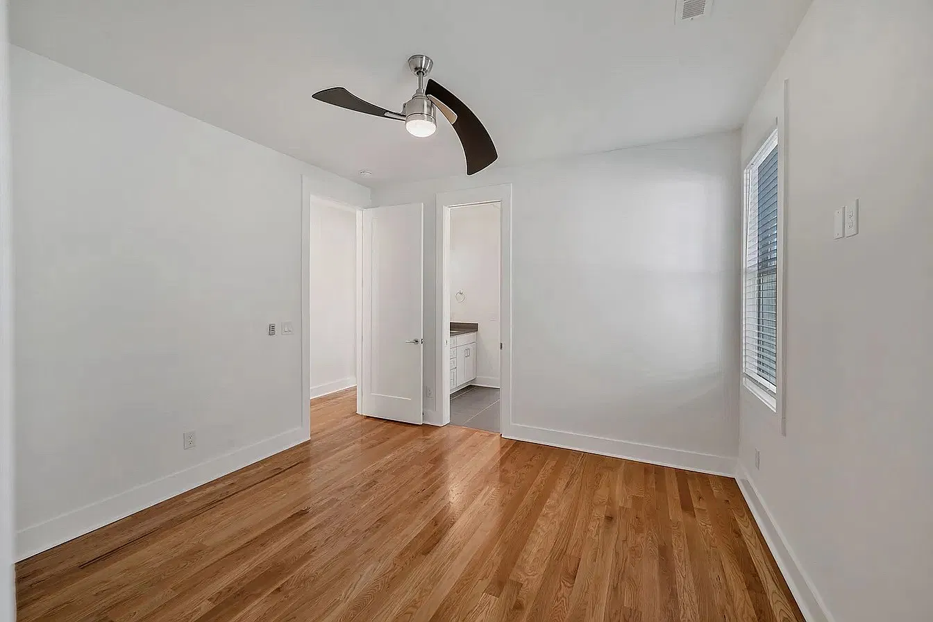 4 bed, 3.5 bath, 2296 sqft, $3,300 — Photo 4