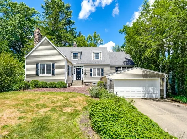 3695 Mogadore Rd, Mogadore, OH 44260