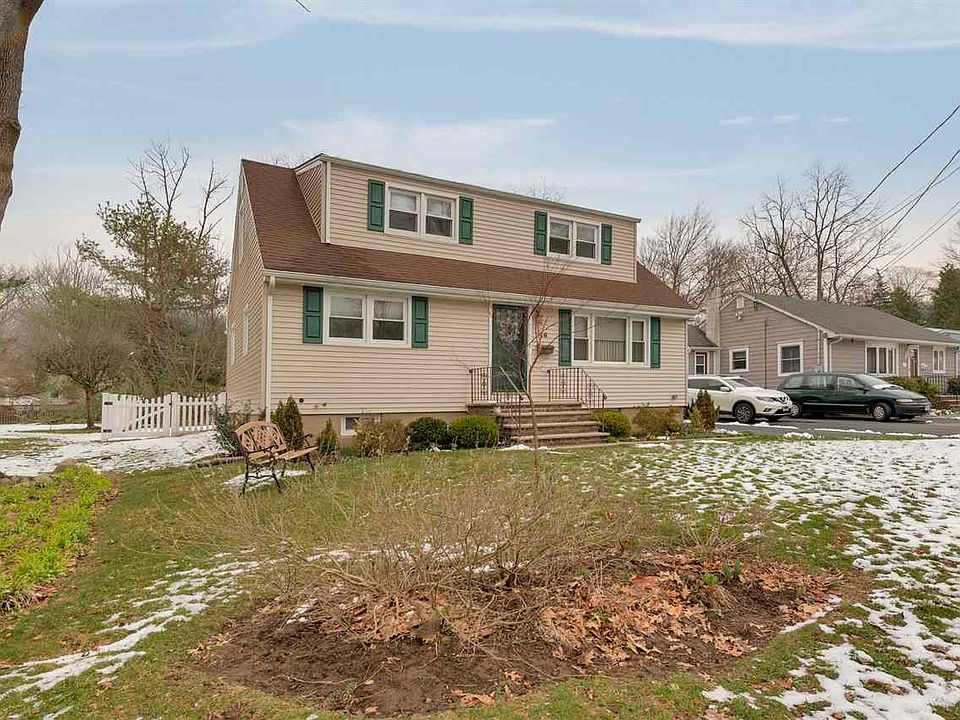 46 Nokomis Ave, Oakland, NJ 07436 | Zillow