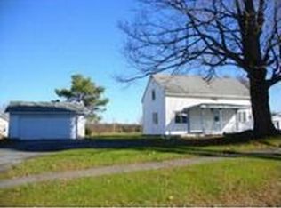 29 Franklin Rd, Waddington, NY 13694