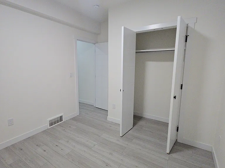 601 Corner Meadows Way NE #B — Photo 9