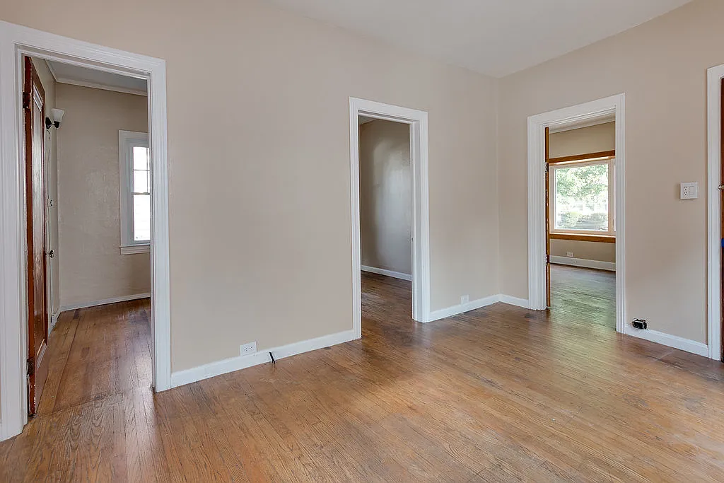 3 bed, 1152 sqft, $1,200 — Photo 4