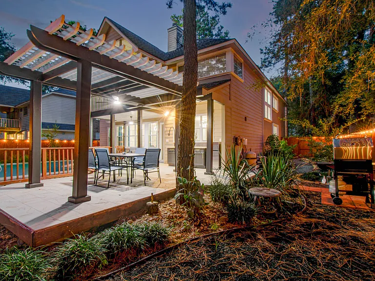 35 Alden Glen Dr — Photo 42