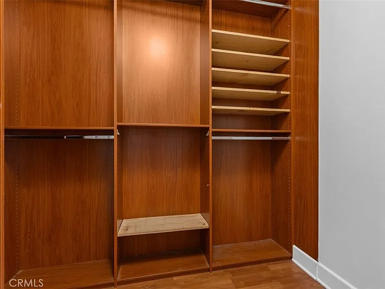 82 Laurelhurst Dr — Photo 18