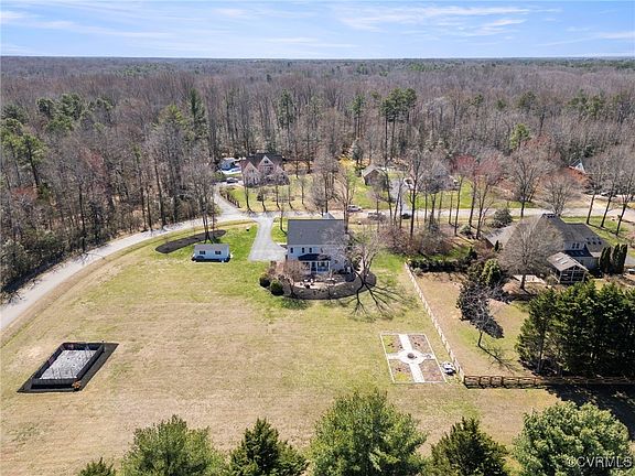 3rd image of 10000 Wintercrest Dr