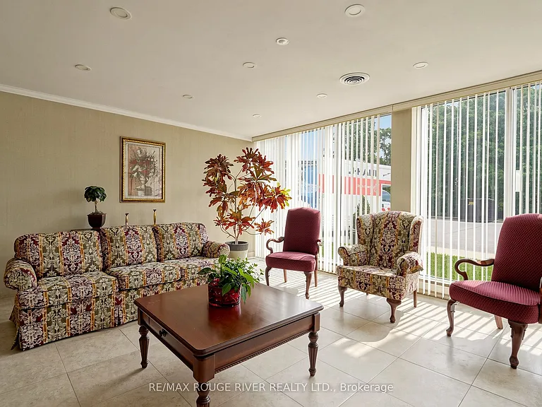 92 Church St S #1106 — Photo 31
