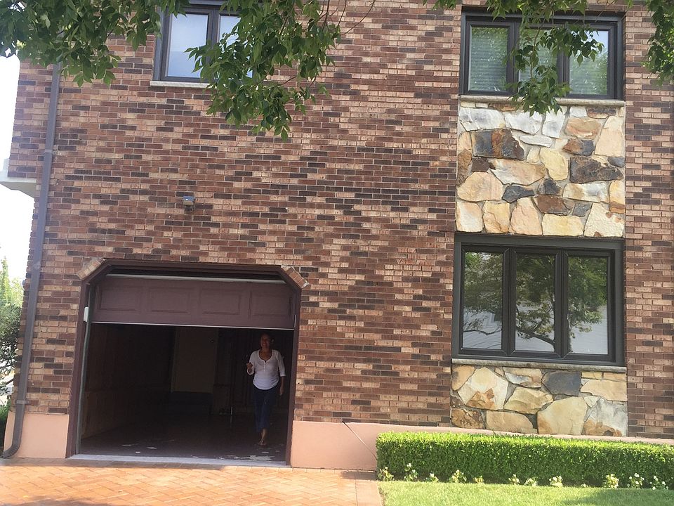 1st image of 105 Kelly Blvd