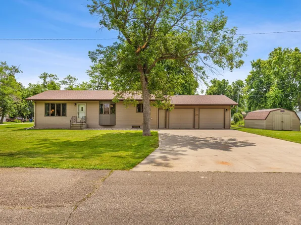 290 3rd Ave, Davenport, ND 58021