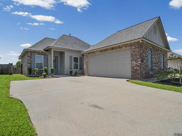 36431 Belle Journee Ave, Geismar, LA 70734
