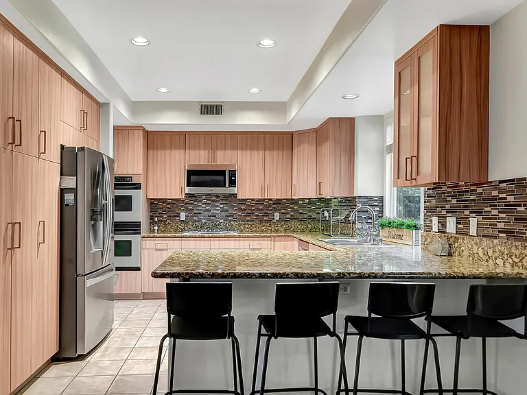 19301 Lavi Ct — Photo 3
