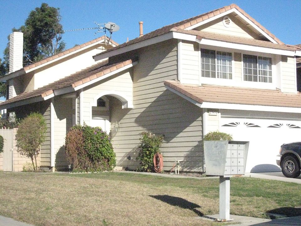 COMPLIMENTS OF PARK PLACE REAL ESTATE