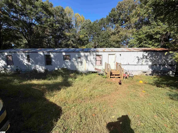 230 Shadow Hills Dr, Liberty, SC 29657