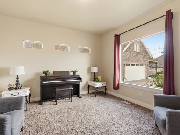 1497 W Meadow Glen Dr, Bluffdale, UT 84065
