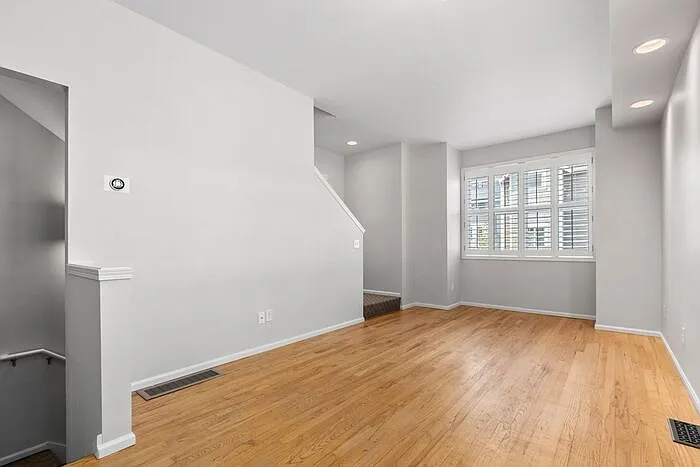 3047 60th Ave SW — Photo 10
