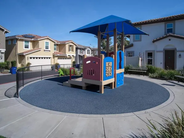 8629 Sage Shadow Dr, Lakeside, CA 92040