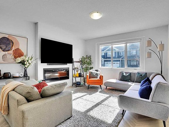 3rd image of 123 S Carringham Rd NW