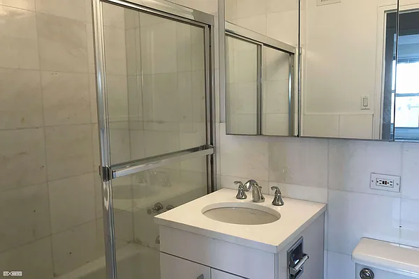 Rented by Citi Habitats | media 10