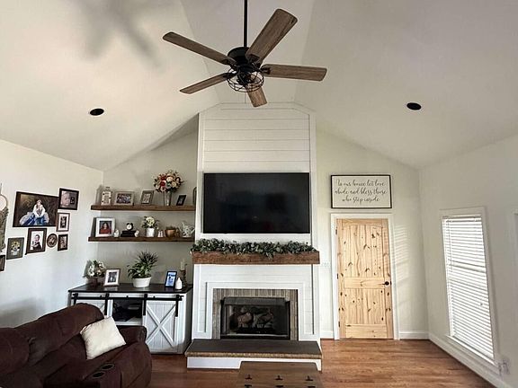 5th image of 107 Pine Ridge Ct