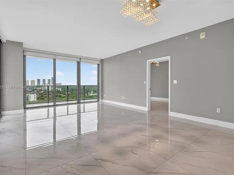 16385 Biscayne Blvd #1215 — Photo 2