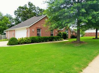 707 Pennington St, Lowell, AR 72745