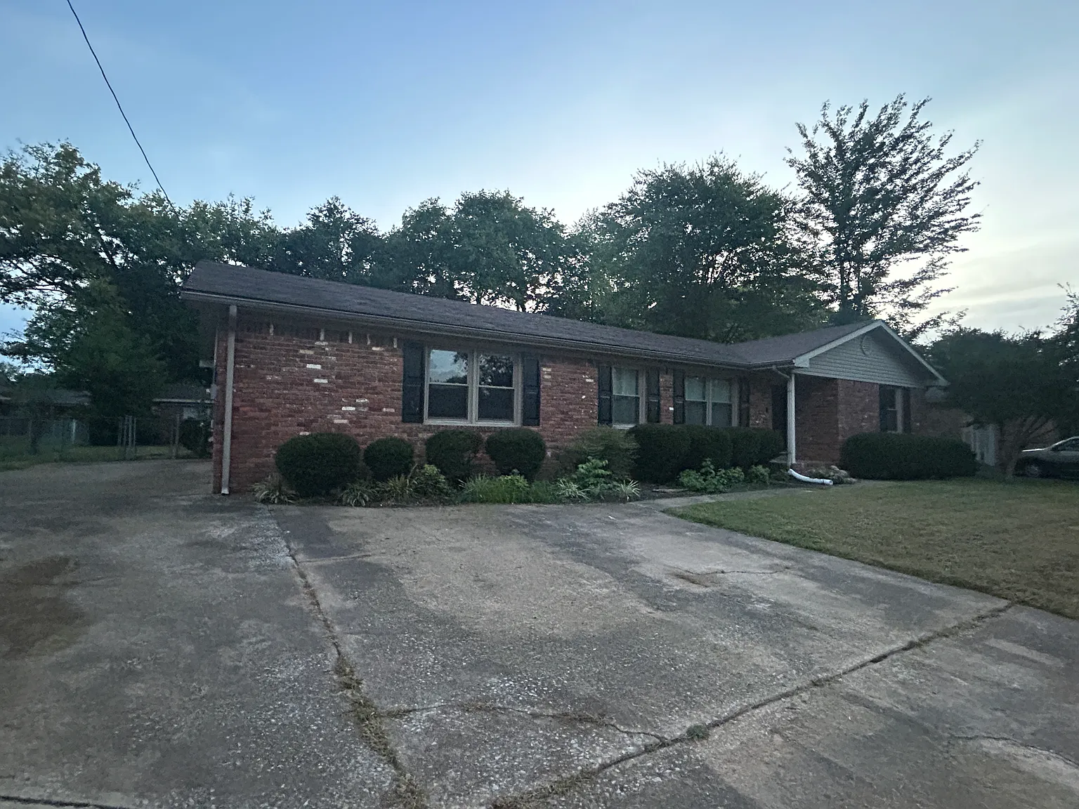 4 bed, 2295 sqft, $2,200 — Photo 3
