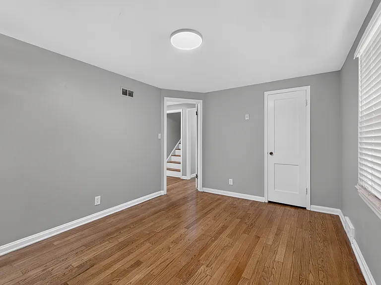 7318 Rosewood St — Photo 29