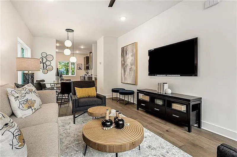 3 bed, 3.5 bath, 1700 sqft, $2,950 — Photo 1