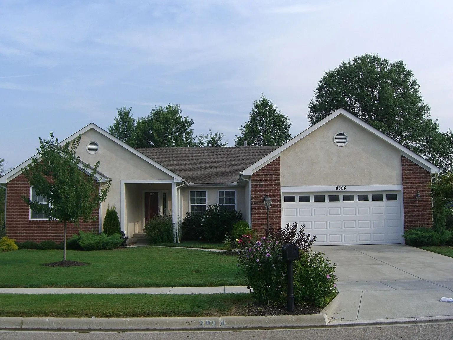8804 Westward Way photo 1
