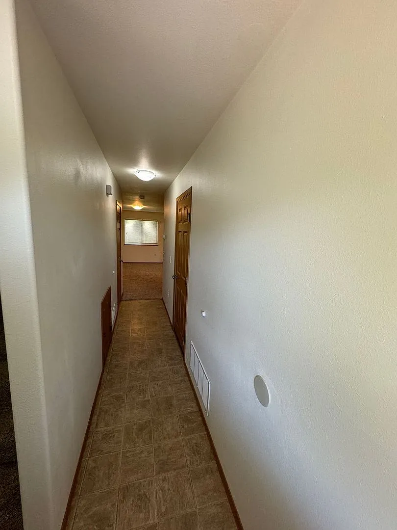 5595 S Irwin Drive — Photo 3