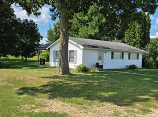 1885 Sink Hollow Rd, Dixon, IL 61021